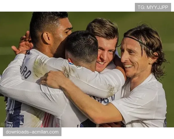 战报:皇家社会欧战晋级,俱乐部官网及社媒第一时间发布八种语言的庆祝海报